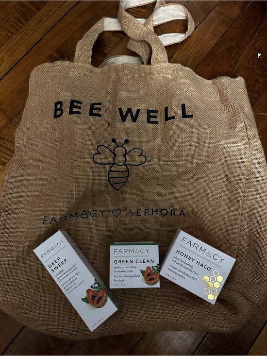 Farmacy Other - Farmacy Set with tote. Full size! Brand new. Deep sweep, green clean, honey halo